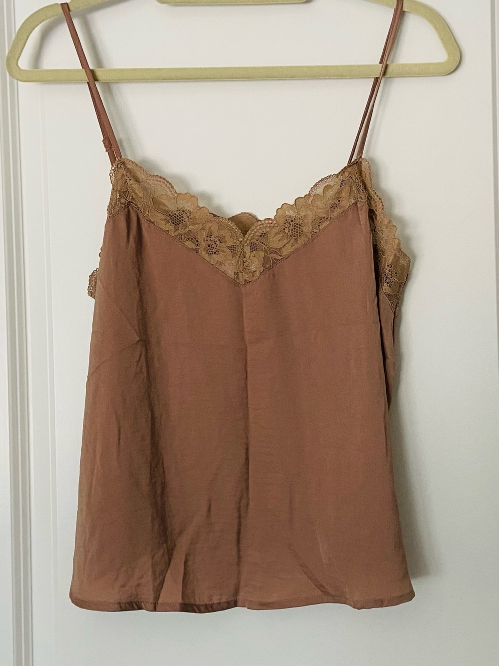 Pink Rose Lace-Trim Mocha Cami Tank Top